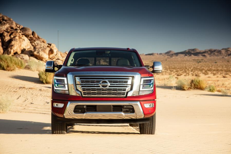  Nissan Titan SL Crew Cab 2019 года  (фото 2 из 29)
